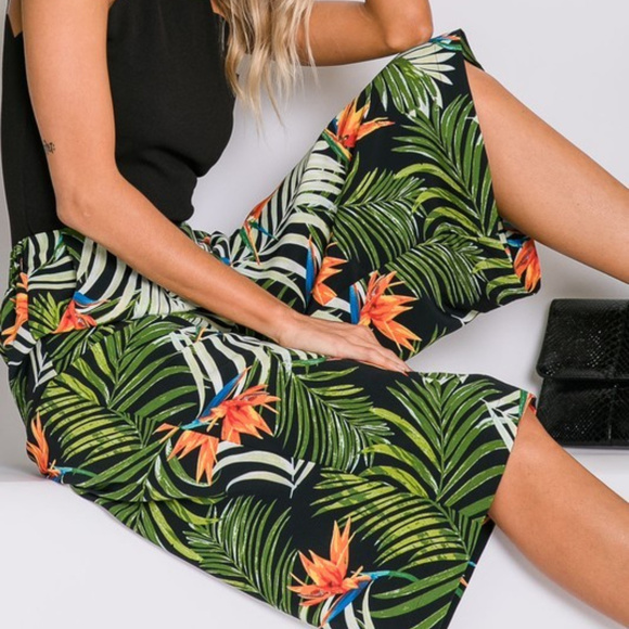 TROPICAL PALM LEAF PRINT WIDE LEG PANTS - Picture 1 of 4